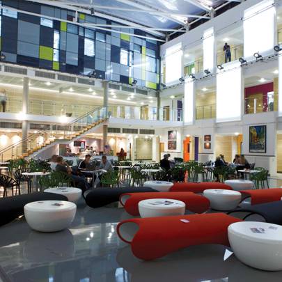 Du học Anh – Chào mừng bạn đến với Đại học Middlesex London!